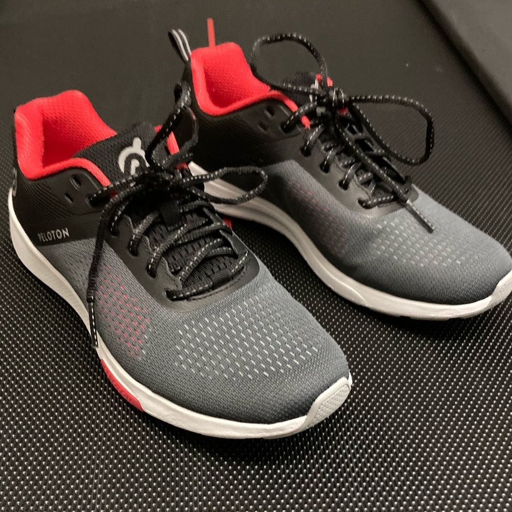 Peloton Sneakers size 9.5 Women’s